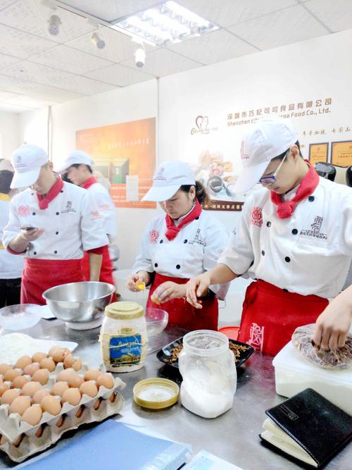 深圳西点烘焙学校,糕点面包培训糕点,好的裱花蛋糕培训班